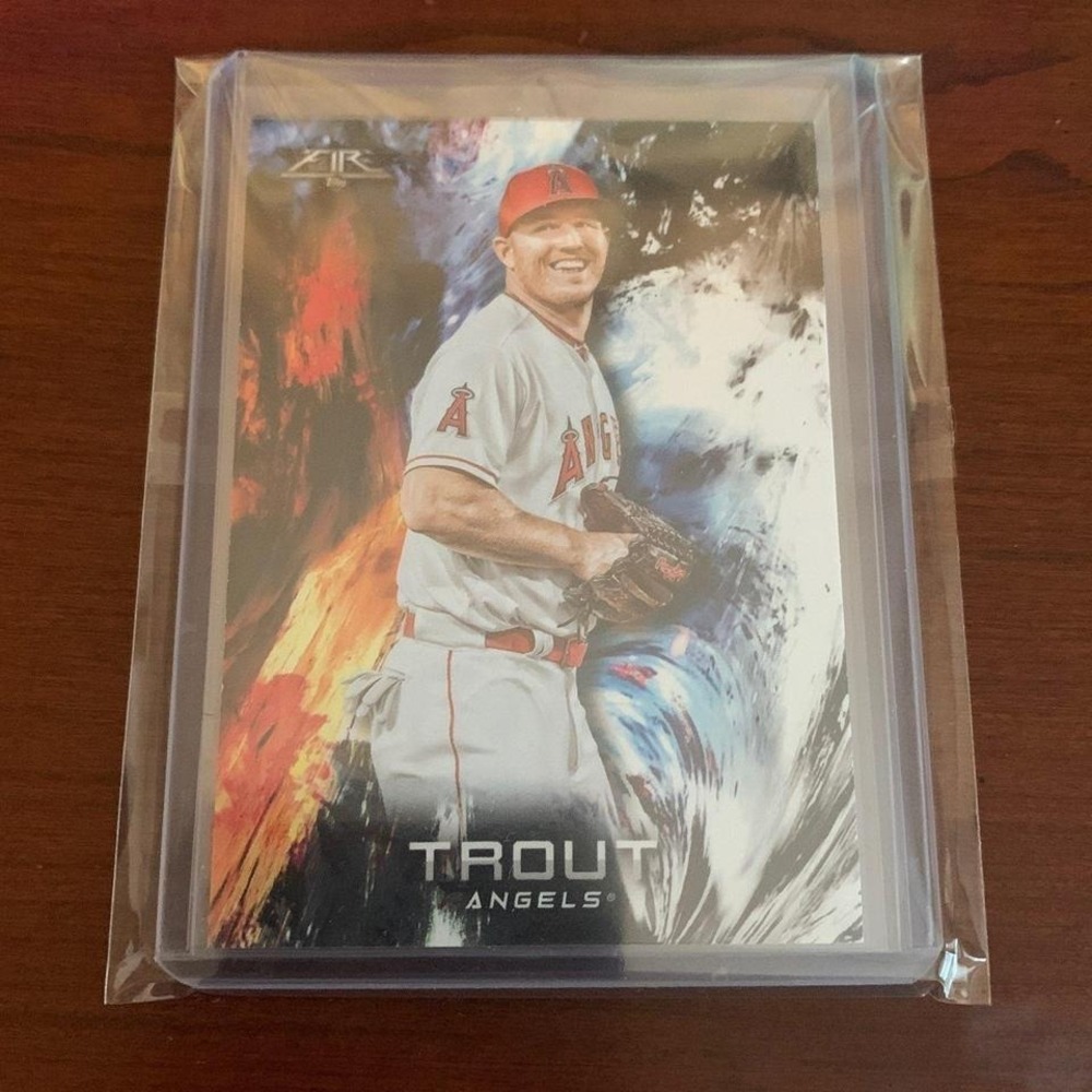 Mike Trout Fire 2018 Topps